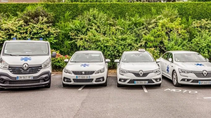 Transport sanitaire, ambulances et taxis conventionnés pour les déplacements médicaux